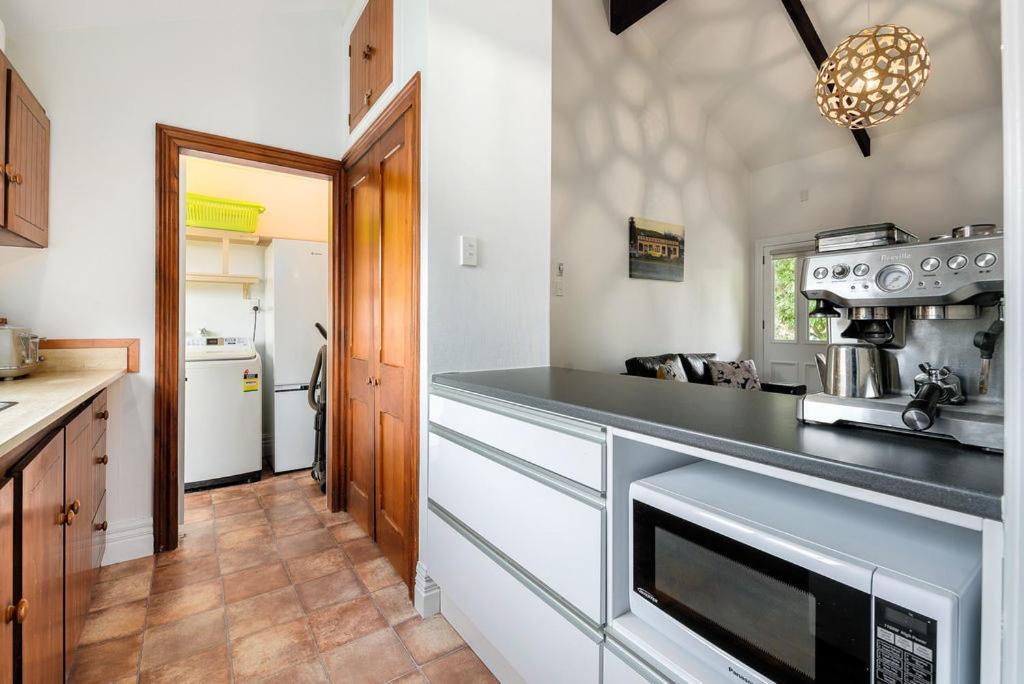 Central Peach - Queenstown Holiday Home Екстер'єр фото
